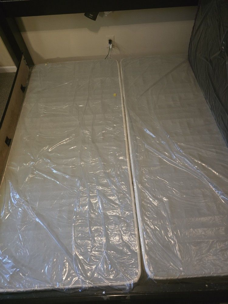 KING-SIZE BOX SPRING