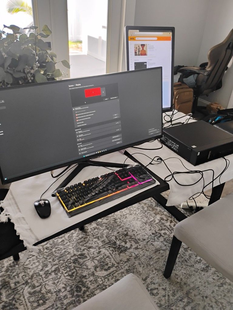 Lenovo Think station P340 With High Specs, 2 monitors and Brand New Keyboard!