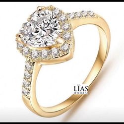 New 18k Yellow Gold Engagement Ring 