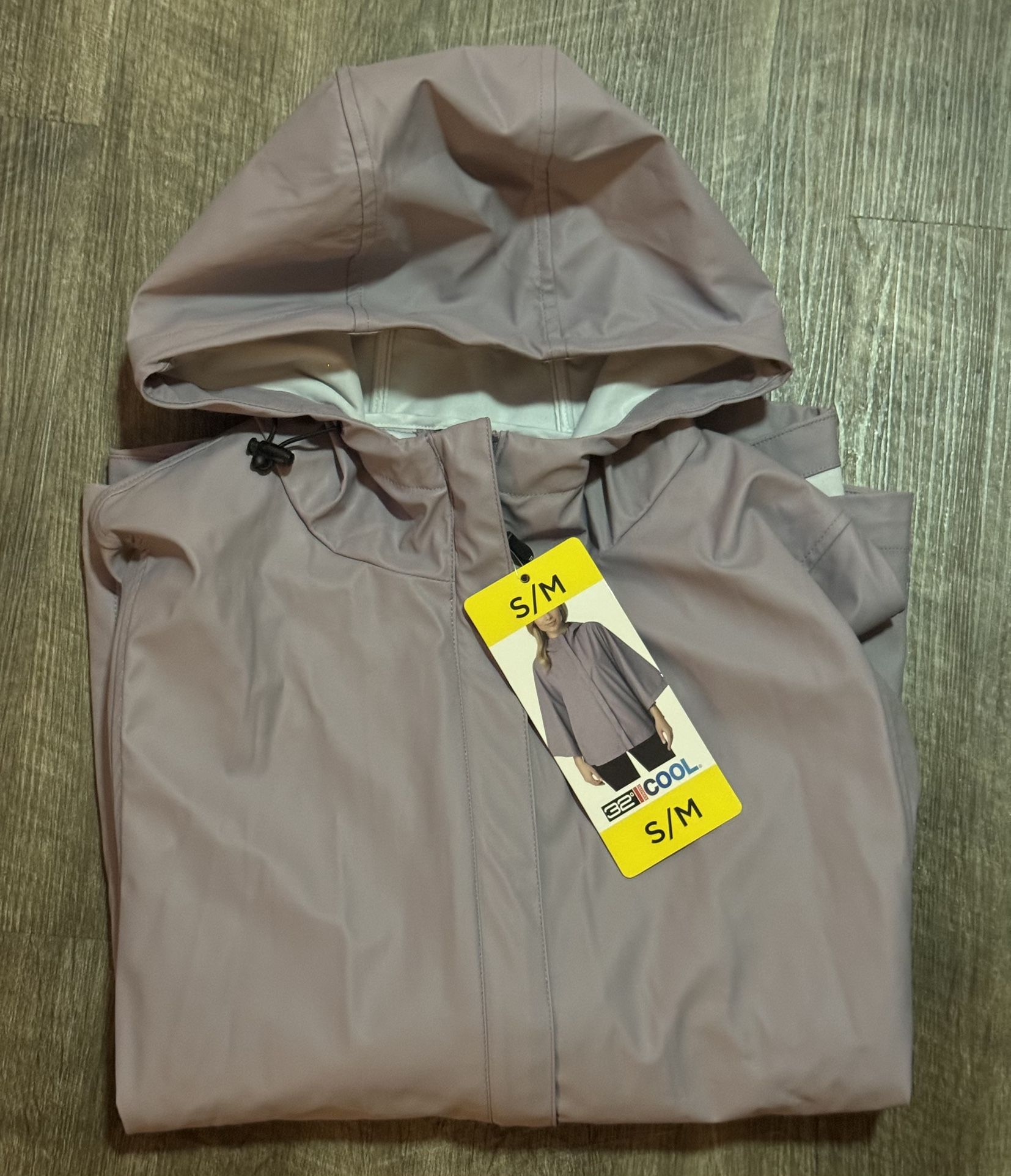 New Women’s Rain Poncho Small/medium