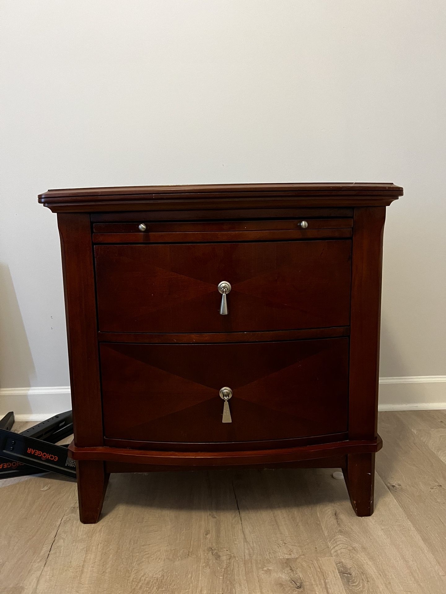 Side Table/ Nightstand 