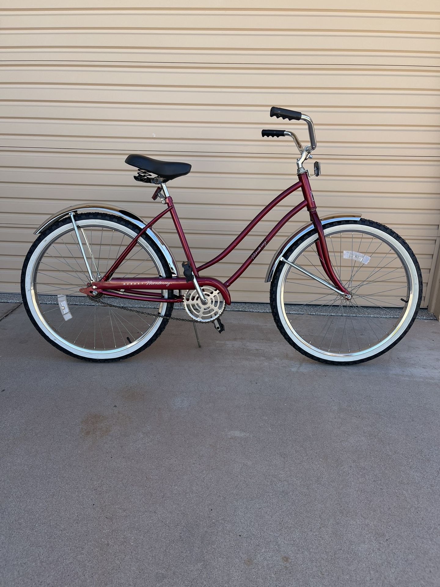 26 Inch Woman’s / Girls Murray Monterey Single Speed Cruiser Bicycle In Great Shape - Newer Tubes And Tires