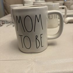 Rae Dunn Mom To Be Mug