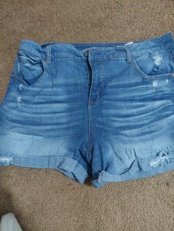 Womens Shorts Sz 20