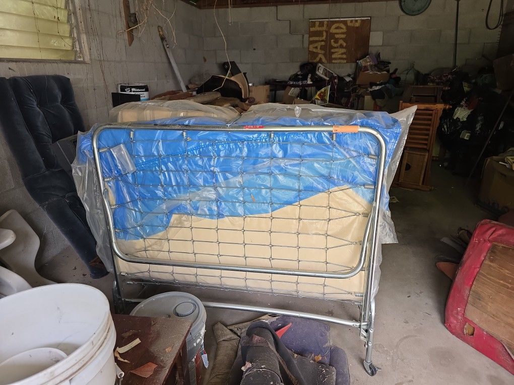 Folding Bed