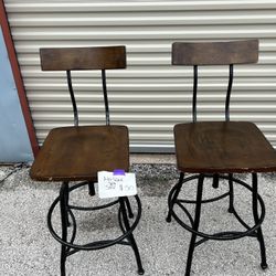 Set Of Barstools 