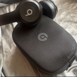 Beats solo 4s