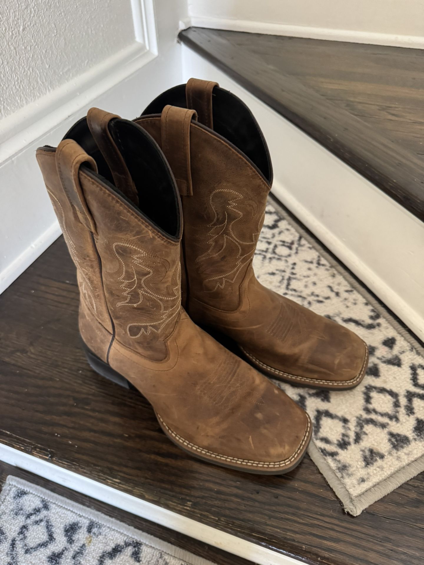 Men’s Leather Cowboy Boots Size 10.5