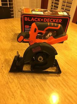 BLACK+DECKER 20-volt Max 5-1/2-in Cordless Circular Saw (Bare Tool) in the Circular  Saws department at