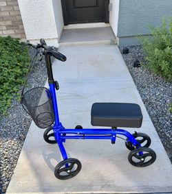 Four wheel Knee Scooter With Basket