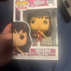 Selena Figure