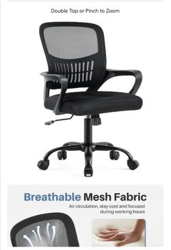 Black Ergonomic Adjustable Desk Chair (Still in Box)