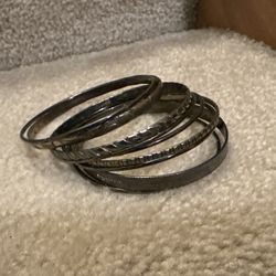 Set of Gold colored costume jewlery Bangles $3 