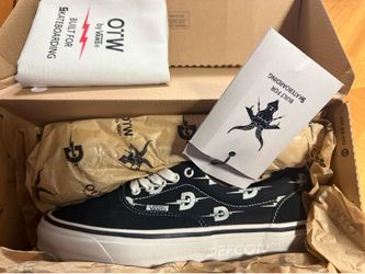Vans Defcon Era 95 size 9.5