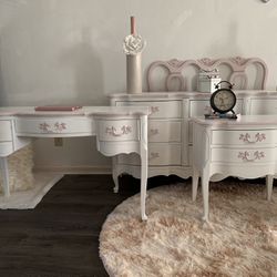Vintage Bedroom Set.