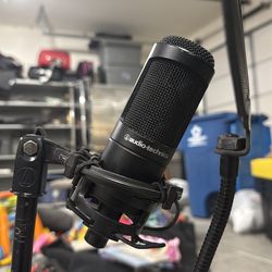 Audio Technica AT2035 Mic and Stand