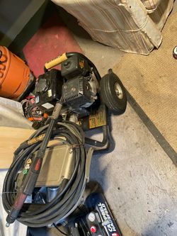 Power wuasher. 3400 Dewalt working 100%100 $250