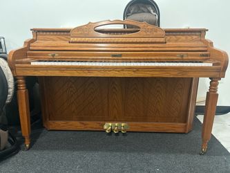 Kimball artist spinet piano