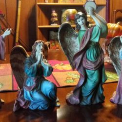 Grandeur Noel collectible Porcelain Angel Set