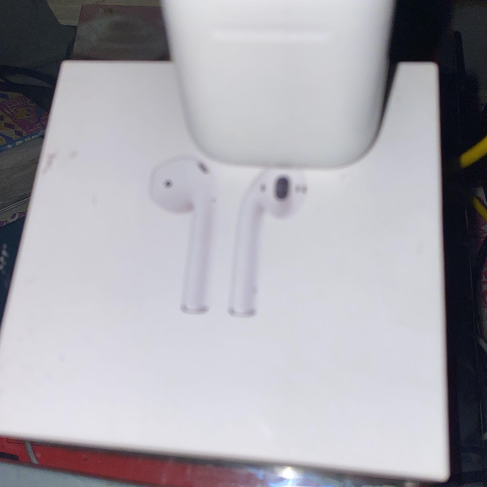 AirPods