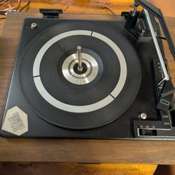 Vintage Panasonic RD-7503 Auto-Cue Turntable