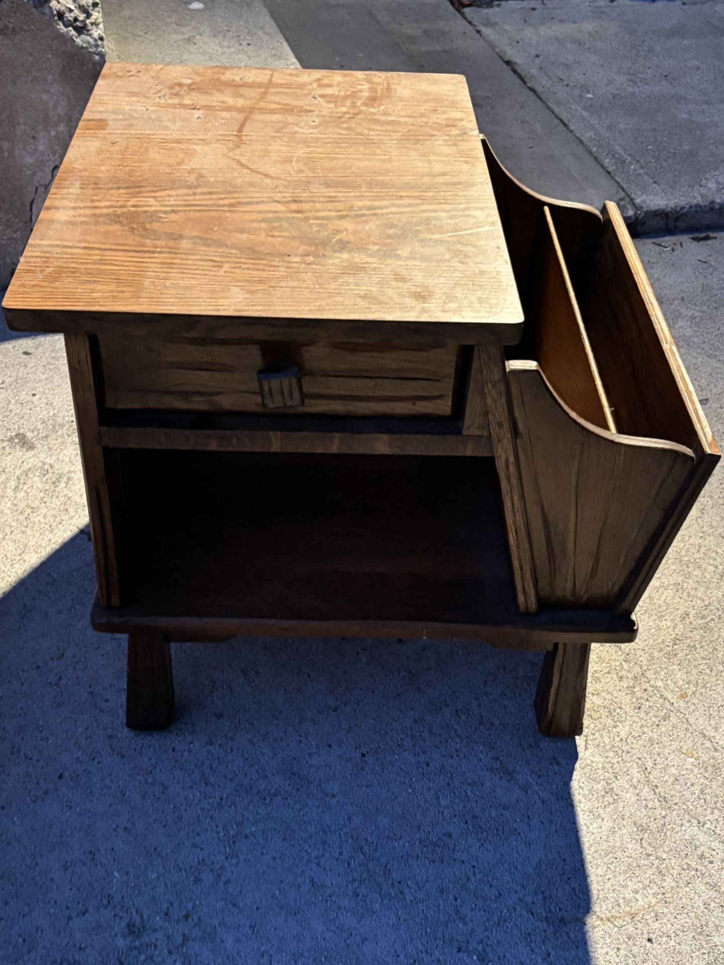 Free Wooden Side Table
