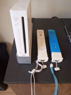 Nintendo Wii Gaming Console package lot