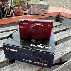 Canon SX720 HS 