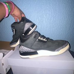 Jordan 3s off noir