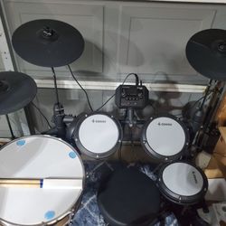 Donner DED-80 Electronic Drum Set with 4 Quiet Mesh Pads, 180+ Sounds, 2 Pedals, Throne, Headphones, Sticks, and Melodics Lessons