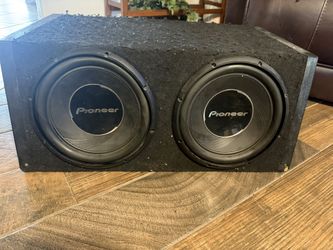 Pioneer 12in Subs And Box