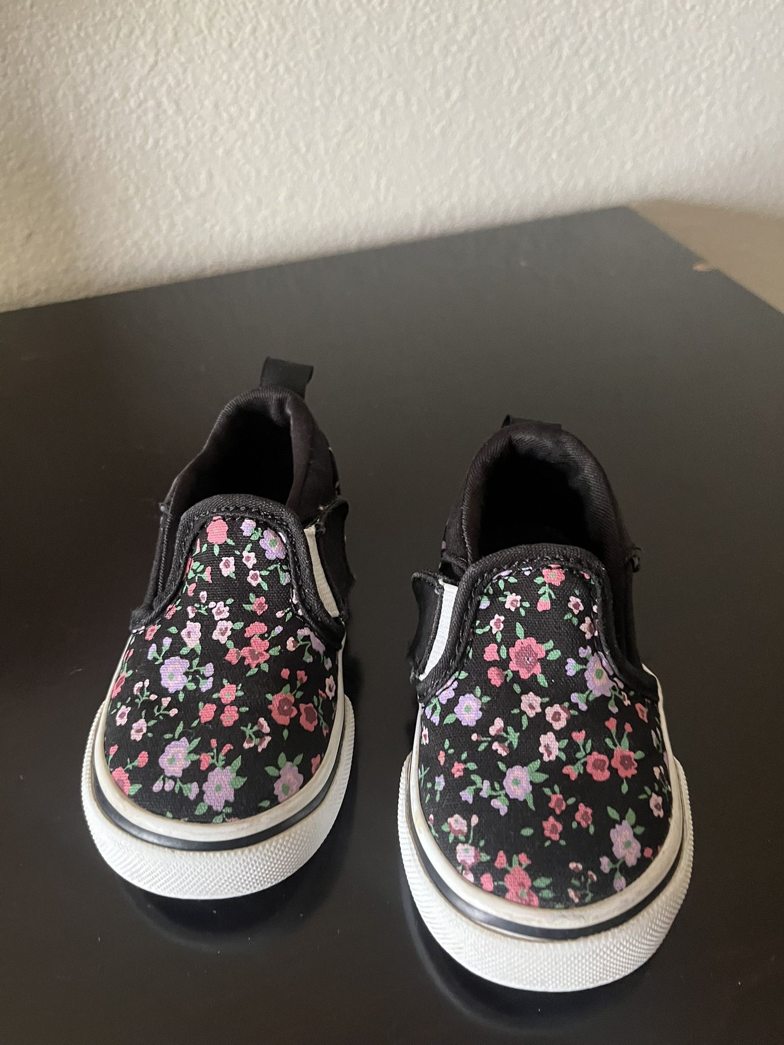 Girls Vans