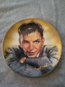 FRANK SINATRA COLLECTIBLE PORCELAIN PLATE