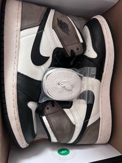 Air Jordan 1 High Retro Sneakers Mochas