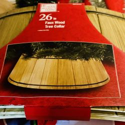 Christmas tree collar