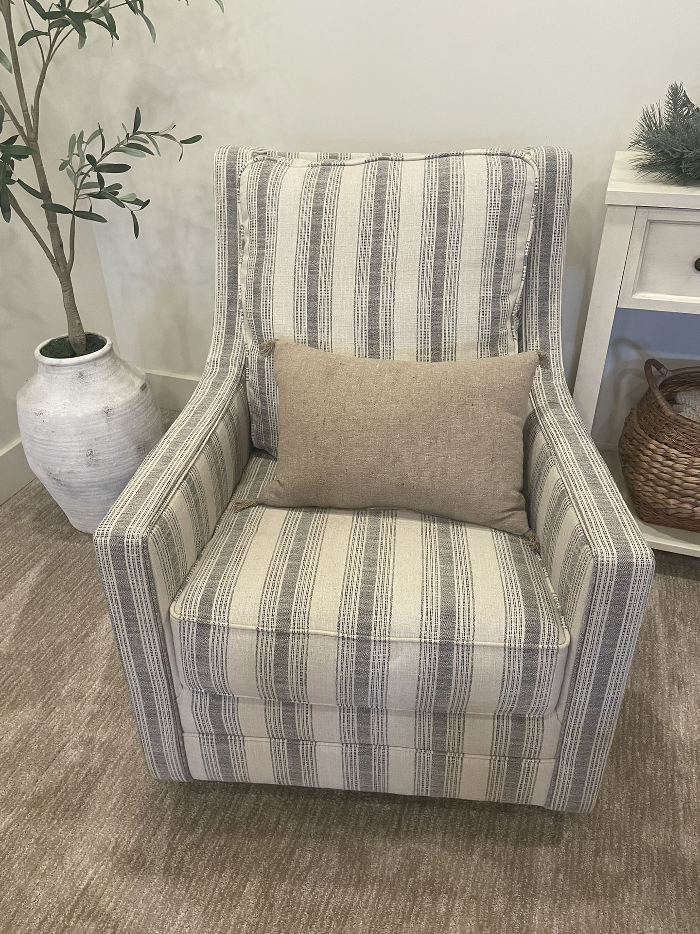 Ashley Swivel Rocket Chair