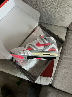 Air Tech Challenge Nike Size 10 Men 11.5 Women