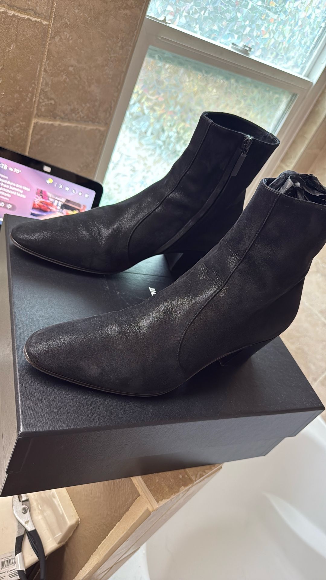AUTHENTIC YSL VASSILI BOOTS EXCELLENT CONDITION