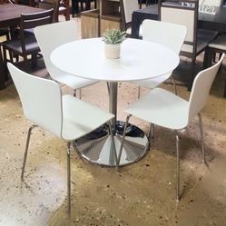New White Round 5 Piece Kitchen or Dining Set 