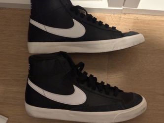 Size 10 1/2 high top Nike