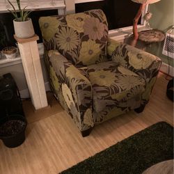 Green Floral Print Armchair For Sale