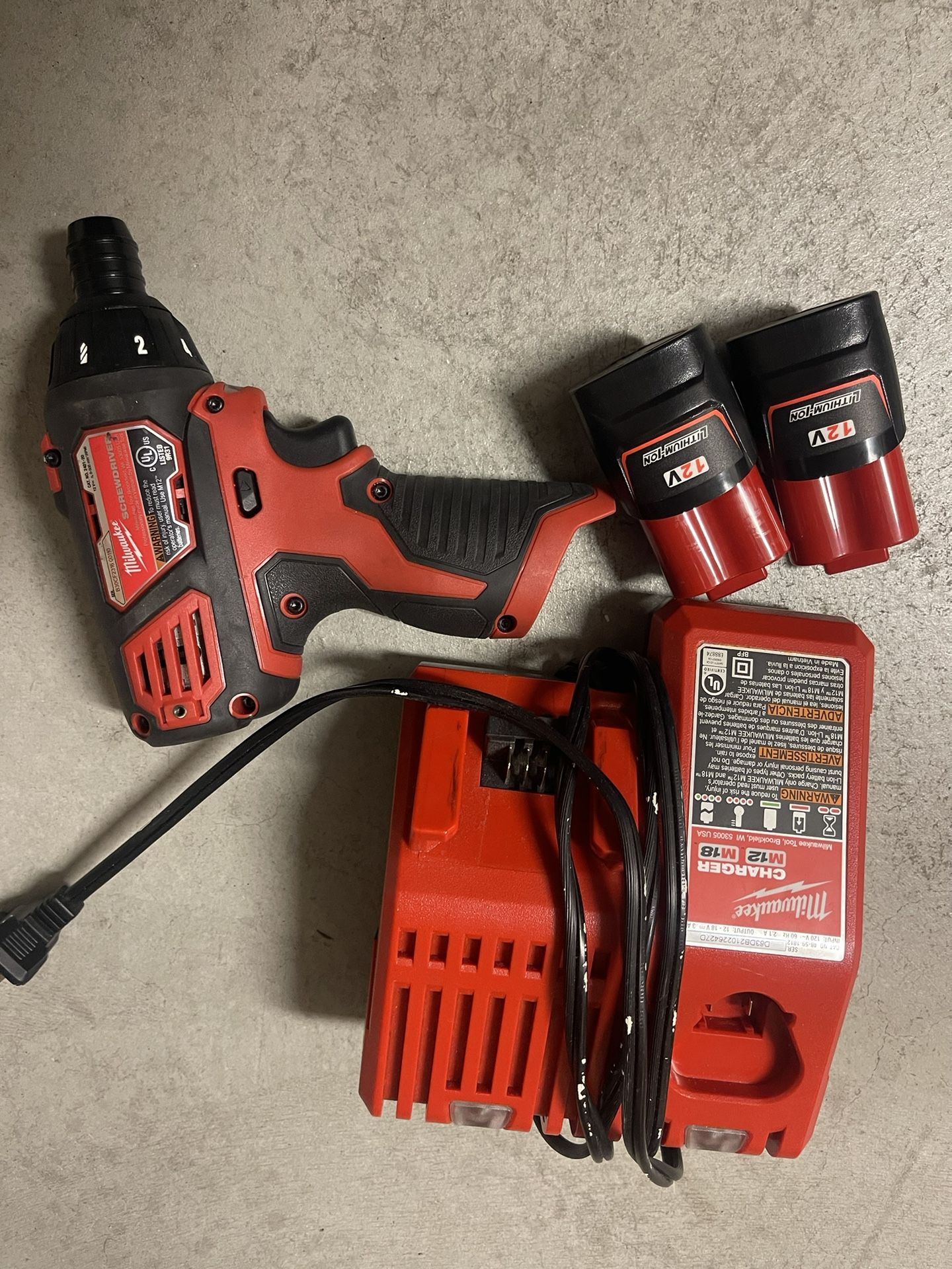 Milwaukee 2401-20 M12 12-Volt Lithium-Ion Cordless 1/4 in. Hex Screwdriver