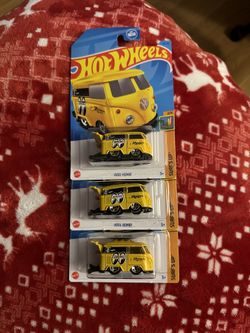 Hot Wheels Kool Kombi Mooneyes 