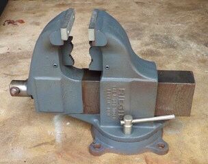 Bench Vise