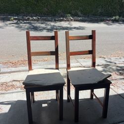 Chairs In Good Condition 