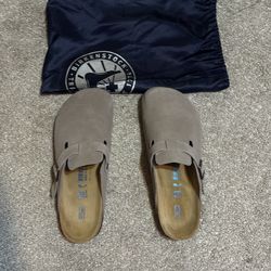 Birkenstock Clogs, Size 10. Mint.