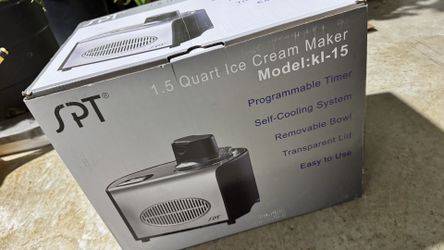 Ice Cream Maker *Open box*