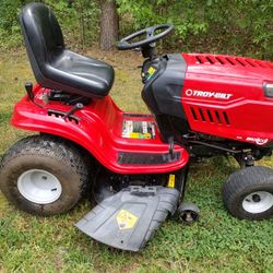 Riding Lawnmower 