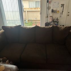 Free Couch 