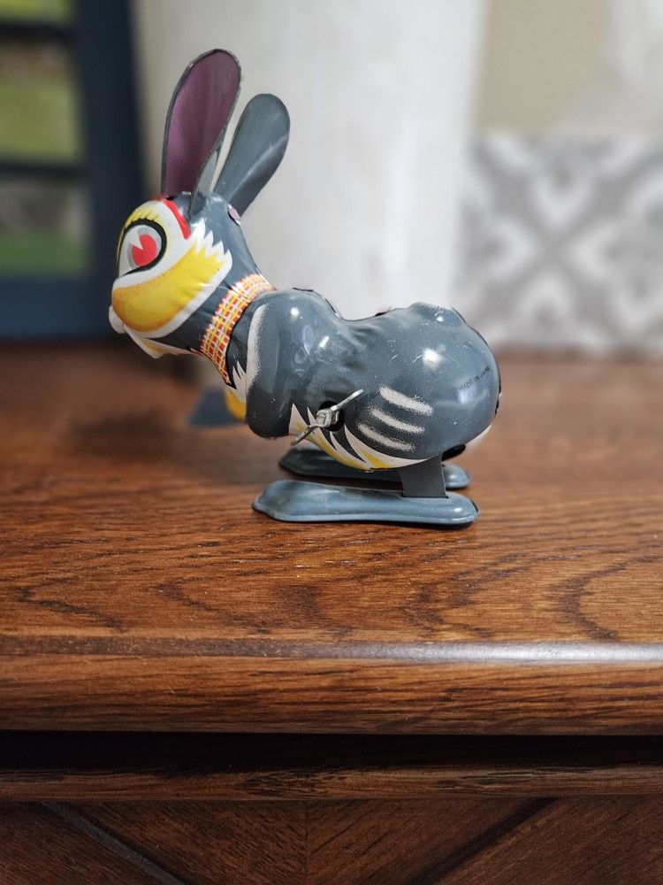 TIN BUNNY
